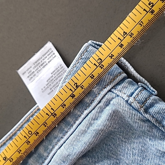 Levis 70s jeans. Size 25 - Picture 10 of 10